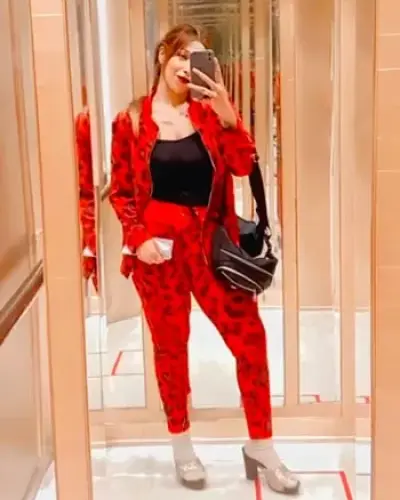 Call Girls Mahroni Cash On Delivery