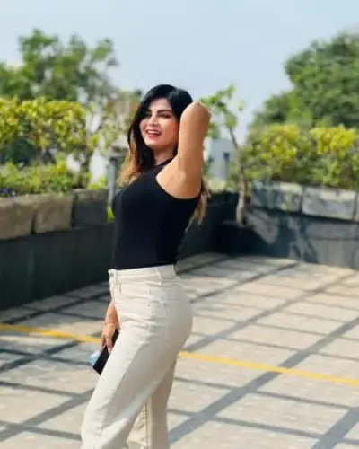 Call Girls Mahroni Cash On Delivery